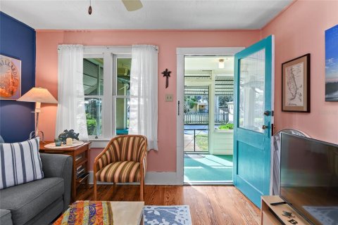 House in New Smyrna Beach, Florida 2 bedrooms, 77.67 sq.m. № 1734536 - photo 6