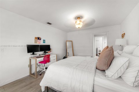 House in Homestead, Florida 3 bedrooms, 128.95 sq.m. № 1804585 - photo 24