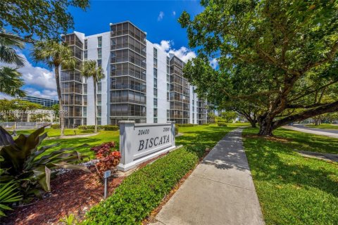 Condo in Aventura, Florida, 1 bedroom  № 1772401 - photo 28
