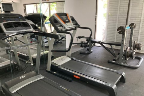 Condo in Aventura, Florida, 1 bedroom  № 1772401 - photo 24