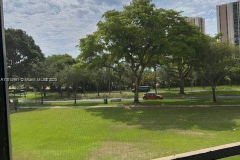 Condo in Aventura, Florida, 1 bedroom  № 1772401 - photo 3