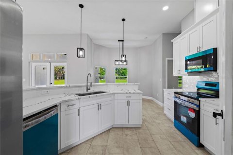 House in Wesley Chapel, Florida 4 bedrooms, 227.8 sq.m. № 1826653 - photo 11