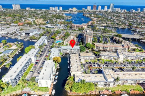 Condo in Pompano Beach, Florida, 2 bedrooms  № 2190895 - photo 3