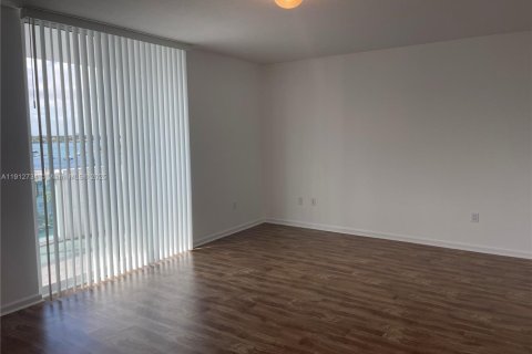 Copropriété à vendre à North Bay Village, Floride: 2 chambres, 116.22 m2 № 1969110 - photo 10