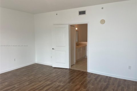 Copropriété à vendre à North Bay Village, Floride: 2 chambres, 116.22 m2 № 1969110 - photo 12