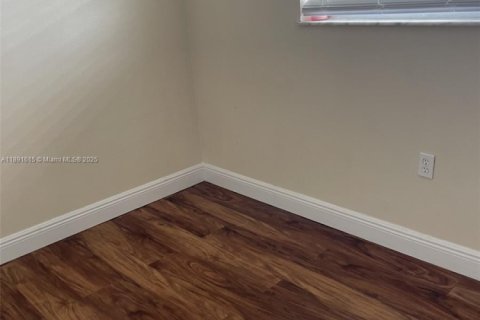 Снять в аренду кондоминиум в Санрайз, Флорида 2 спальни, 78.97м2, № 1944792 - фото 15