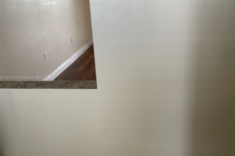 Снять в аренду кондоминиум в Санрайз, Флорида 2 спальни, 78.97м2, № 1944792 - фото 16