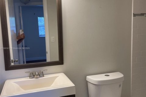 Снять в аренду кондоминиум в Санрайз, Флорида 2 спальни, 78.97м2, № 1944792 - фото 17