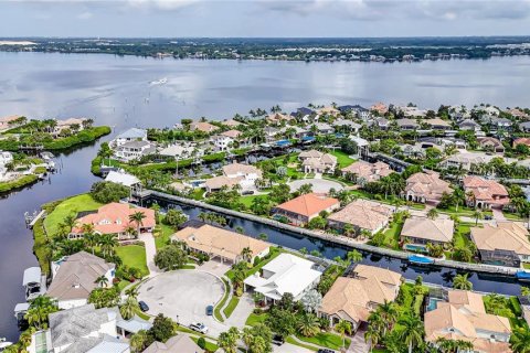 Villa ou maison à louer à Bradenton, Floride: 3 chambres, 253.34 m2 № 1851019 - photo 4