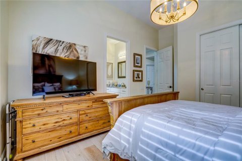 Villa ou maison à louer à Bradenton, Floride: 3 chambres, 253.34 m2 № 1851019 - photo 11