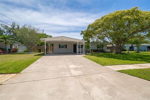 House in Merrit Island, Florida 3 bedrooms, 126.9 sq.m. № 1525382 - photo 17