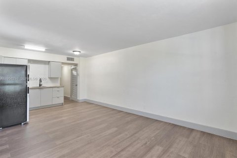 Appartement à louer à Hollywood, Floride: 1 chambre, 60.39 m2 № 2019730 - photo 16