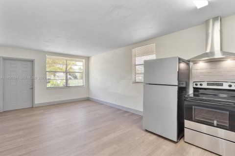 Appartement à louer à Hollywood, Floride: 1 chambre, 60.39 m2 № 2019730 - photo 13