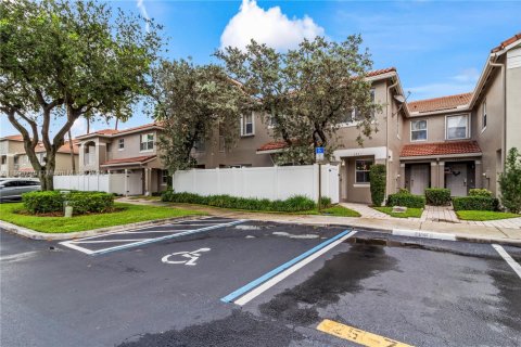Touwnhouse à vendre à Miramar, Floride: 2 chambres, 107.12 m2 № 1945598 - photo 24