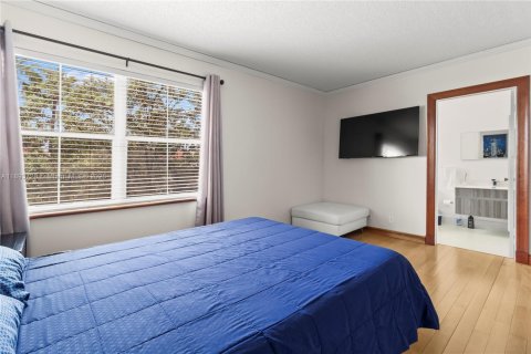 Touwnhouse à vendre à Miramar, Floride: 2 chambres, 107.12 m2 № 1945598 - photo 13
