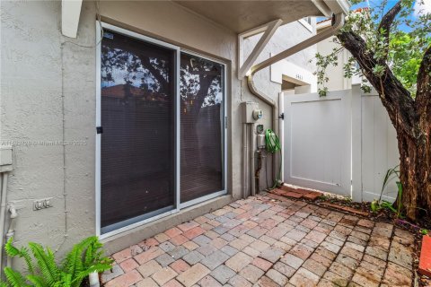 Touwnhouse à vendre à Miramar, Floride: 2 chambres, 107.12 m2 № 1945598 - photo 21