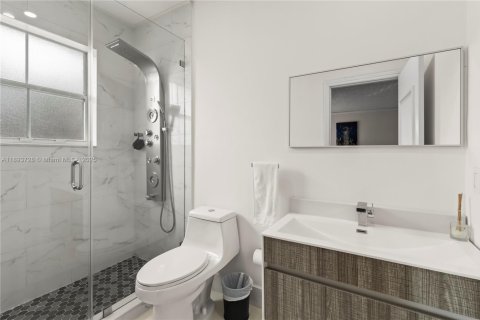 Touwnhouse à vendre à Miramar, Floride: 2 chambres, 107.12 m2 № 1945598 - photo 11