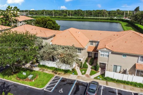 Touwnhouse à vendre à Miramar, Floride: 2 chambres, 107.12 m2 № 1945598 - photo 26