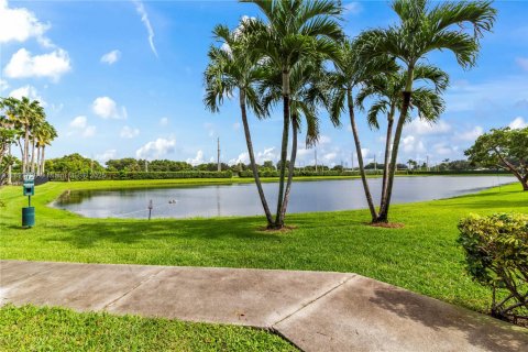 Touwnhouse à vendre à Miramar, Floride: 2 chambres, 107.12 m2 № 1945598 - photo 27