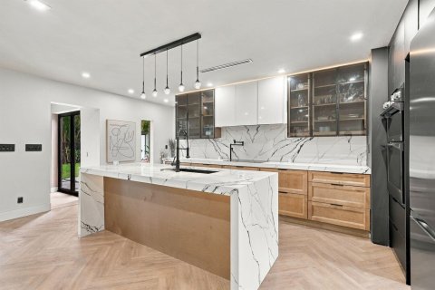 Villa ou maison à vendre à Wilton Manors, Floride: 2 chambres, 122.63 m2 № 2384944 - photo 6