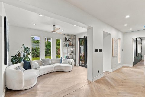 Villa ou maison à vendre à Wilton Manors, Floride: 2 chambres, 122.63 m2 № 2384944 - photo 11