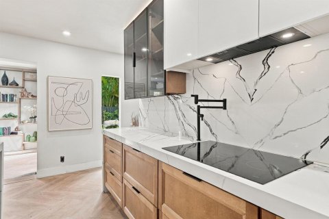 Villa ou maison à vendre à Wilton Manors, Floride: 2 chambres, 122.63 m2 № 2384944 - photo 7
