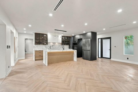 Villa ou maison à vendre à Wilton Manors, Floride: 2 chambres, 122.63 m2 № 2384944 - photo 5