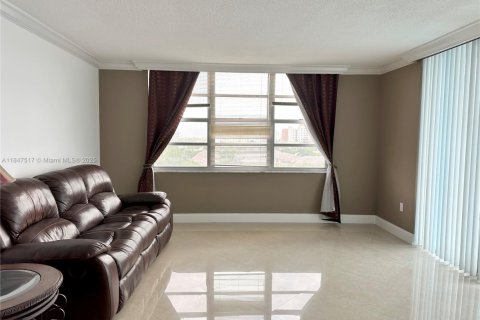 Condo in Aventura, Florida, 2 bedrooms № 1960200 - photo 13