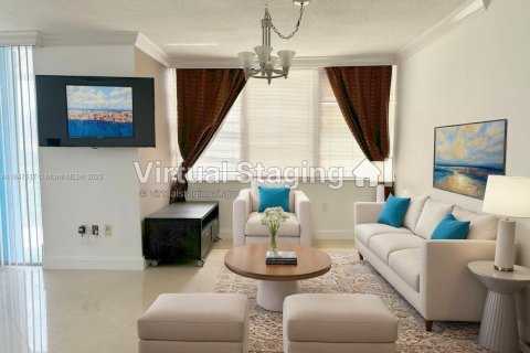 Condo in Aventura, Florida, 2 bedrooms № 1960200 - photo 17