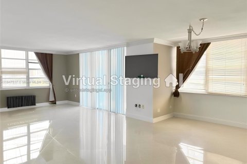 Condo in Aventura, Florida, 2 bedrooms № 1960200 - photo 15