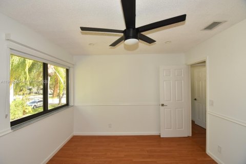 Townhouse in Boca Raton, Florida 2 bedrooms, 97.92 sq.m. № 2028008 - photo 13