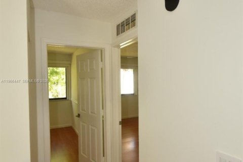 Townhouse in Boca Raton, Florida 2 bedrooms, 97.92 sq.m. № 2028008 - photo 14