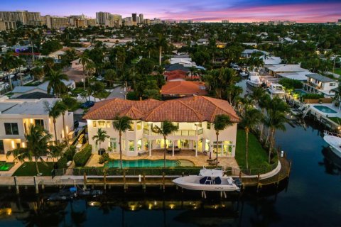 Villa ou maison à vendre à Pompano Beach, Floride: 7 chambres, 509.01 m2 № 2176897 - photo 3