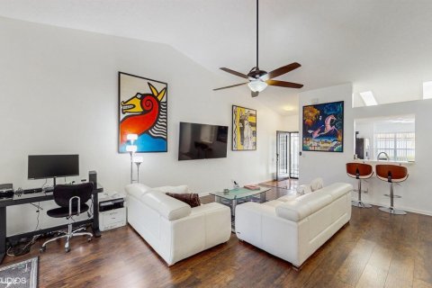 House in Wellington, Florida 3 bedrooms, 149.02 sq.m. № 2176998 - photo 5