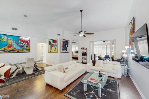 House in Wellington, Florida 3 bedrooms, 149.02 sq.m. № 2176998 - photo 7
