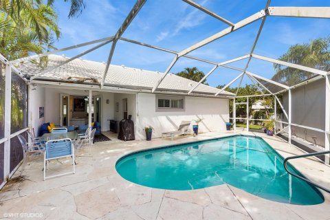 House in Wellington, Florida 3 bedrooms, 149.02 sq.m. № 2176998 - photo 22