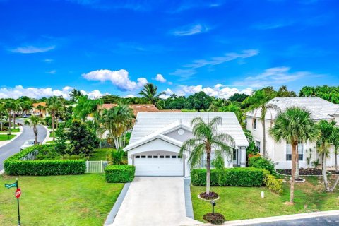 House in Wellington, Florida 3 bedrooms, 149.02 sq.m. № 2176998 - photo 2