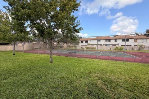 Touwnhouse à louer à Sunrise, Floride: 2 chambres, 110.55 m2 № 2177613 - photo 29