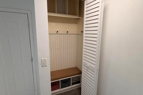Touwnhouse à louer à Sunrise, Floride: 2 chambres, 110.55 m2 № 2177613 - photo 11
