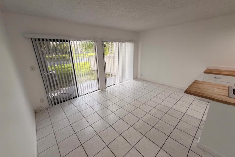 Touwnhouse à louer à Sunrise, Floride: 2 chambres, 110.55 m2 № 2177613 - photo 5