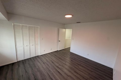 Touwnhouse à louer à Sunrise, Floride: 2 chambres, 110.55 m2 № 2177613 - photo 20