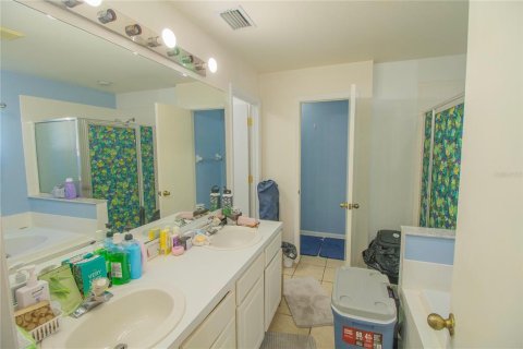 House in Riverview, Florida 3 bedrooms, 139.63 sq.m. № 2095744 - photo 11