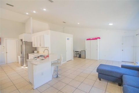 House in Riverview, Florida 3 bedrooms, 139.63 sq.m. № 2095744 - photo 5