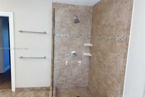 Снять в аренду виллу или дом в Форт-Лодердейл, Флорида 5 спален, 256.97м2, № 2003653 - фото 14