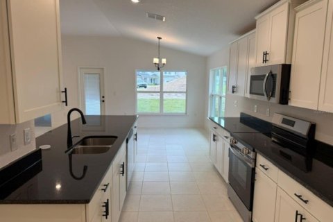 House in Ocala, Florida 3 bedrooms, 183.02 sq.m. № 2236367 - photo 3