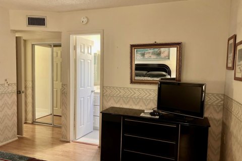 Condo in Boynton Beach, Florida, 2 bedrooms № 2081744 - photo 20
