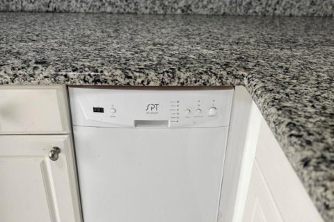 Condo in Boynton Beach, Florida, 2 bedrooms № 2081744 - photo 5
