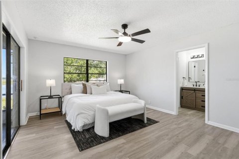 House in Lake Wales, Florida 3 bedrooms, 137.5 sq.m. № 2379285 - photo 13