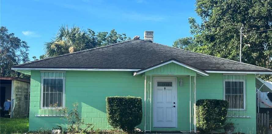 House in Lake Wales, Florida 2 bedrooms, 103.4 sq.m. № 1880767