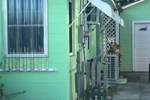 House in Lake Wales, Florida 2 bedrooms, 103.4 sq.m. № 1880767 - photo 3